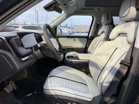 Used 2023 Rivian R1S Adventure AWD/4WD image 10
