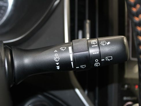 Used 2018 Subaru Crosstrek 2.0i Limited image 34