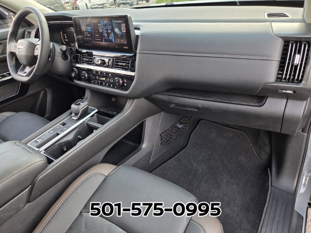 Used 2026 Nissan Pathfinder Platinum w/ Cargo Package FWD image 21
