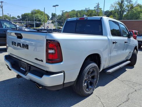 New 2026 RAM 1500 Express AWD/4WD image 4