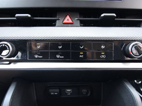 Used 2024 Kia Sportage LX FWD image 26