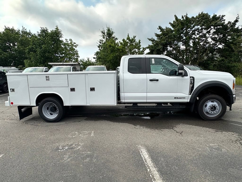 New 2026 Ford F550 4x4 Supercab Super Duty image 7