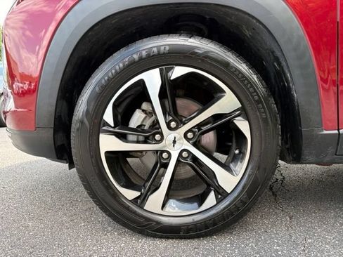 Used 2024 Chevrolet Trax RS w/ Driver Confidence Package FWD image 12