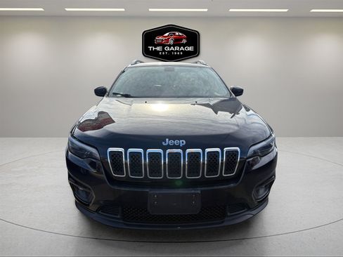 Used 2019 Jeep Cherokee Latitude Plus w/ Cold Weather Group image 12