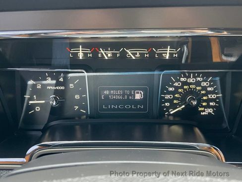 Used 2013 Lincoln Navigator 2WD image 19