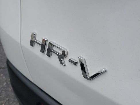 Certified 2025 Honda HR-V LX image 7
