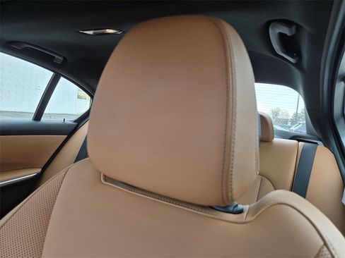 Certified 2025 BMW 330i xDrive Sedan w/ M Sport Package image 16