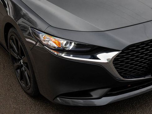 Used 2025 MAZDA MAZDA3 s image 34