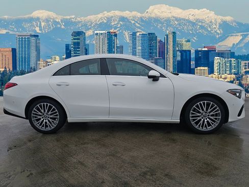 Used 2025 Mercedes-Benz CLA 250 4MATIC image 8