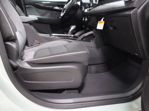 New 2026 Chevrolet TrailBlazer LT w/ Convenience Package AWD/4WD image 21