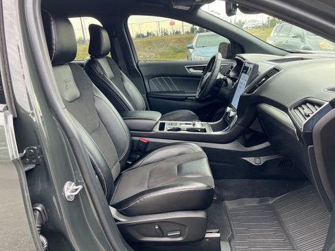 Used 2023 Ford Edge ST w/ Cargo Accessory Package AWD/4WD image 9