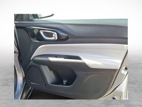 Certified 2022 Jeep Compass Limited image 10