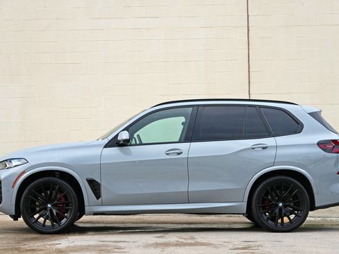 Used 2024 BMW X5 sDrive40i w/ M Sport Package RWD image 9