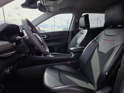 Used 2022 Jeep Compass Trailhawk image 15