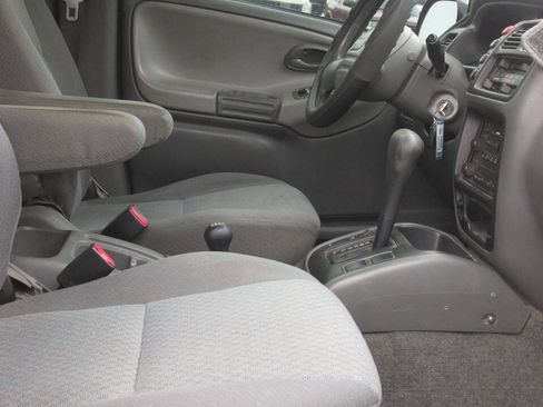 Used 2003 Chevrolet Tracker 4WD w/ Preferred Equipment Group image 13