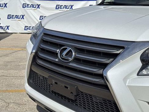 Used 2019 Lexus GX 460 Premium w/ Premium Package AWD/4WD image 3