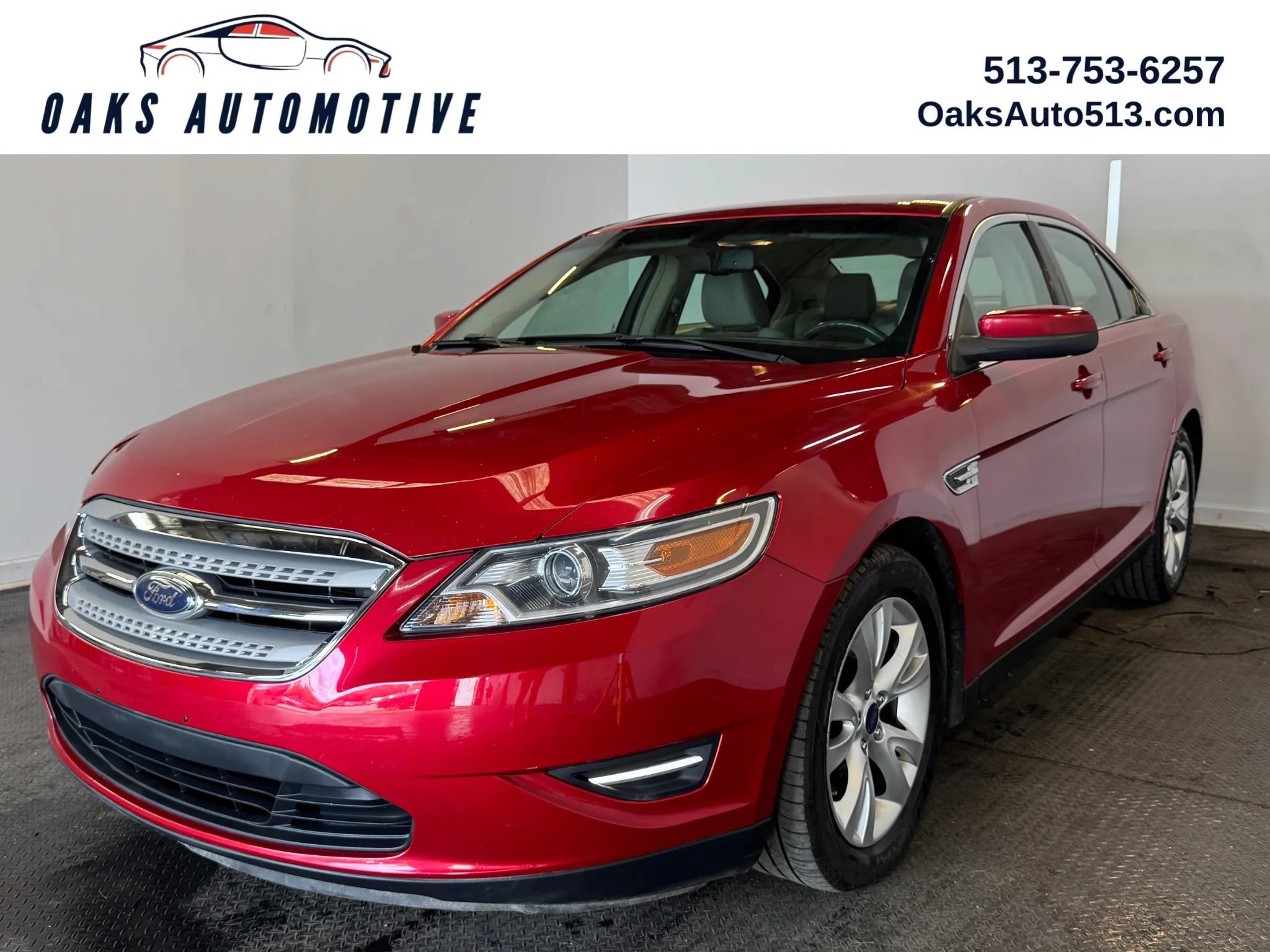 Used 2010 Ford Taurus SEL FWD image 1