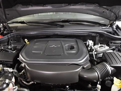 Used 2019 Jeep Grand Cherokee Altitude AWD/4WD image 39