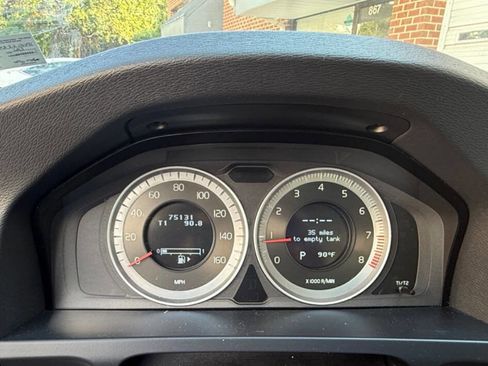 Used 2013 Volvo S60 T5 image 38