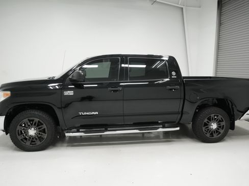 Used 2014 Toyota Tundra SR5 w/ SR5 Upgrade Package RWD image 6