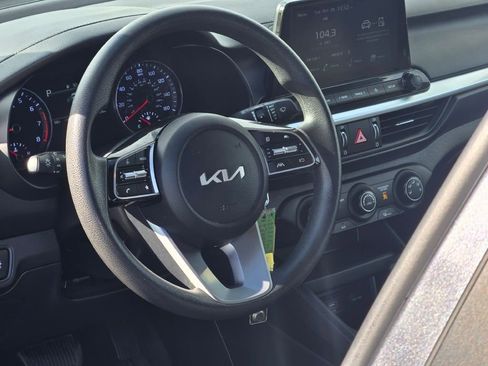 Used 2023 Kia Forte LXS image 21