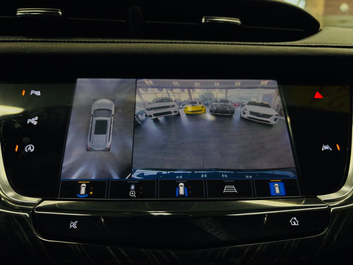Used 2024 Cadillac XT6 Premium Luxury w/ Technology Package FWD image 68