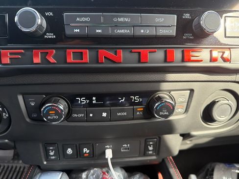 Used 2026 Nissan Frontier PRO-4X w/ Pro-4x Convenience Package AWD/4WD image 20