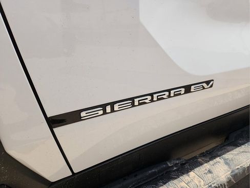 New 2026 GMC Sierra EV Elevation w/ Premium Package AWD/4WD image 10