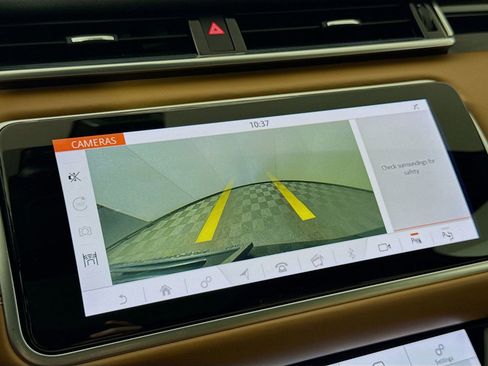 Used 2018 Land Rover Range Rover Velar AWD/4WD image 19