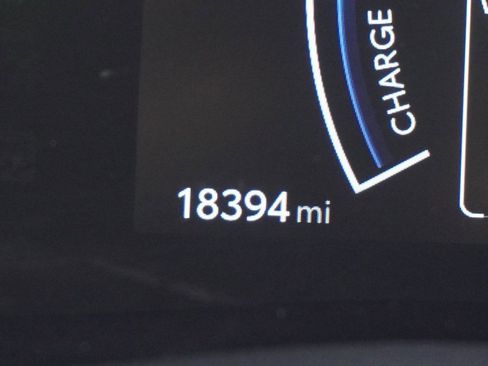 Certified 2025 Toyota Camry SE image 9