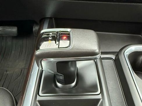 Used 2022 GMC Sierra 1500 SLT w/ SLT Premium Plus Package image 35