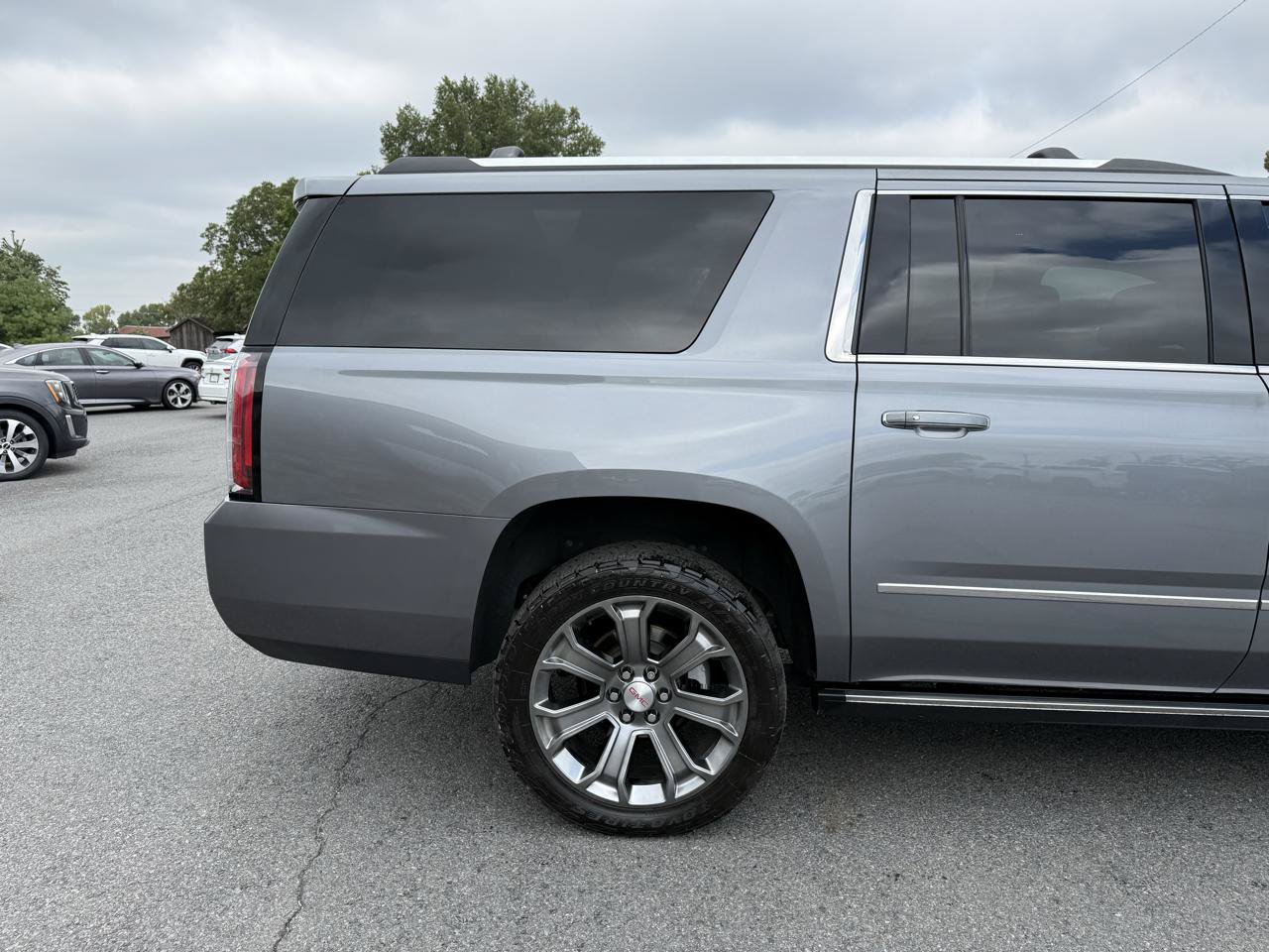 Used 2020 GMC Yukon XL Denali w/ Open Road Package AWD/4WD image 47