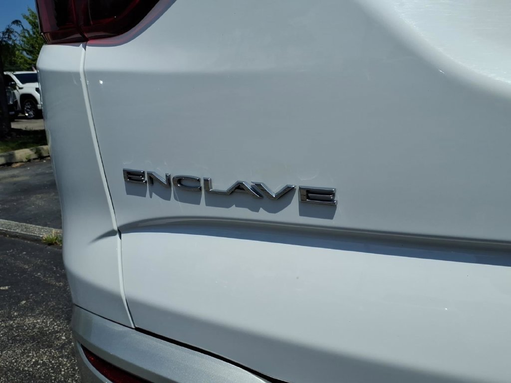 Certified 2024 Buick Enclave Essence FWD image 11