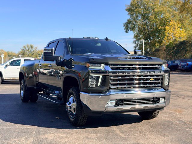 Used 2022 Chevrolet Silverado 3500 LTZ w/ LTZ Texas Edition AWD/4WD image 4