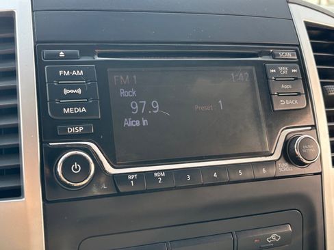 Used 2016 Nissan Frontier SV image 26