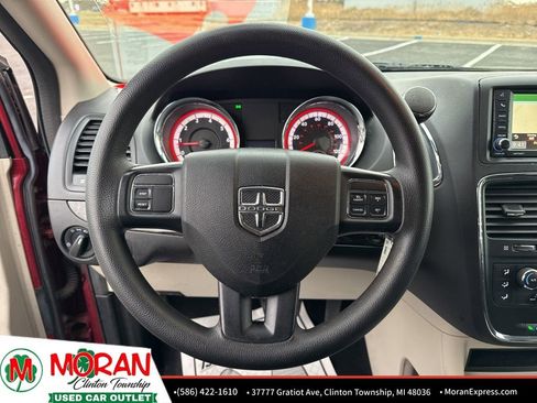 Used 2015 Dodge Grand Caravan SXT image 14