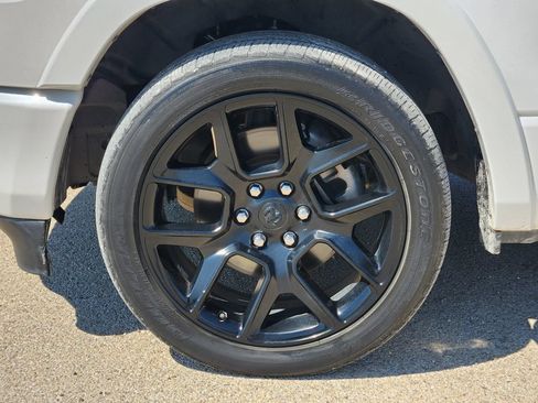 Used 2020 RAM 1500 Laramie RWD image 10
