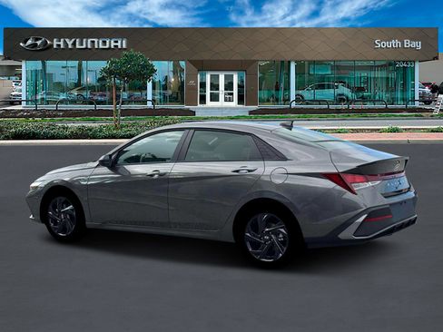 New 2026 Hyundai Elantra Sport image 4