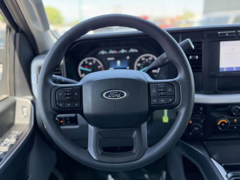 Used 2024 Ford F350 XLT w/ FX4 Off-Road Package image 20