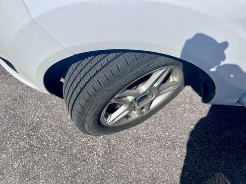 Used 2017 Ford Fiesta SE FWD image 23