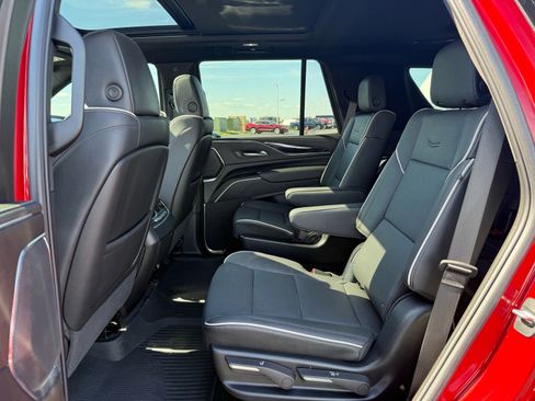 Used 2024 Cadillac Escalade Sport w/ LPO, ONYX Package AWD/4WD image 12