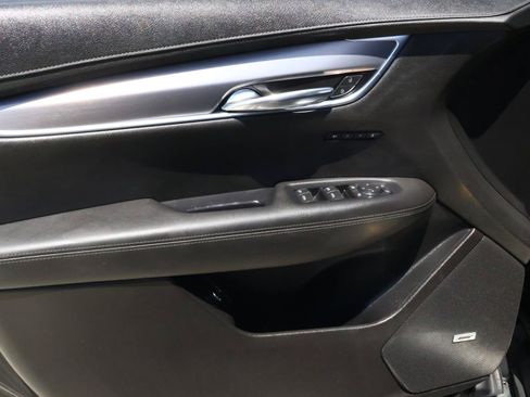 Used 2024 Cadillac XT6 Luxury FWD image 20