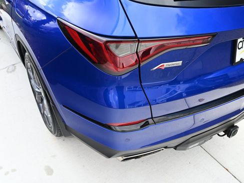 Used 2023 Acura MDX A-Spec image 13