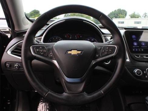 Used 2024 Chevrolet Malibu RS FWD image 9