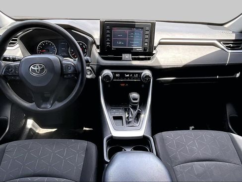 Used 2021 Toyota RAV4 XLE FWD image 14