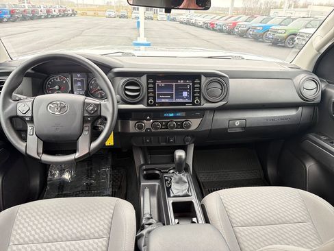 Used 2023 Toyota Tacoma SR image 12