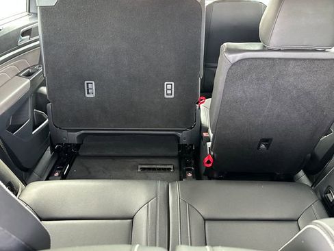 Used 2023 Volkswagen Atlas SE image 15