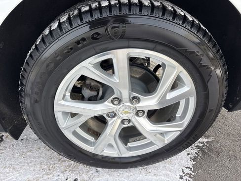 Used 2020 Chevrolet Equinox Premier image 11