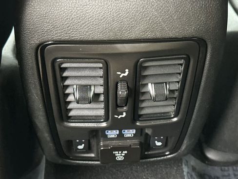 Used 2024 Dodge Durango GT image 14