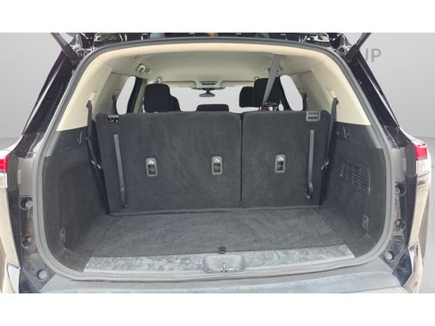 Used 2025 Nissan Pathfinder SV FWD image 13